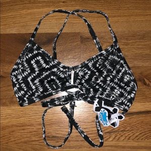 Jolyn Tangier Vent Top Small NWT